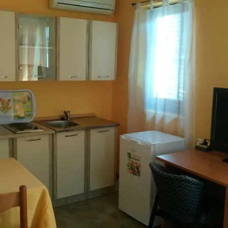 Aleksei Guest house 3*