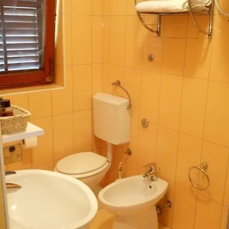 Aleksei Guest house 3*